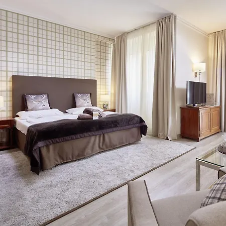 Hotel Alpenhaus Gasteinertal 4*