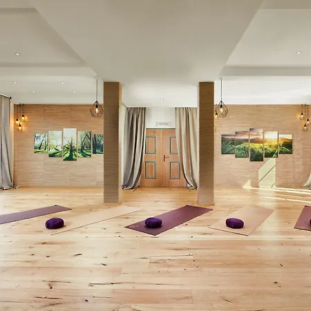 Alpenhaus Gasteinertal Hotel 4*