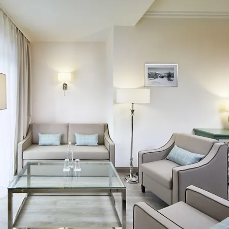 Hotel Alpenhaus Gasteinertal 4*