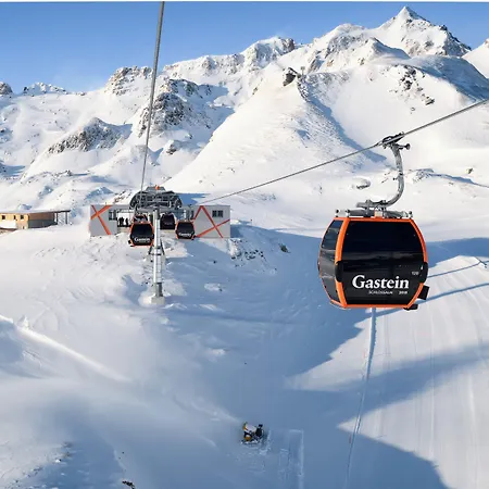 Alpenhaus Gasteinertal فندق 4*